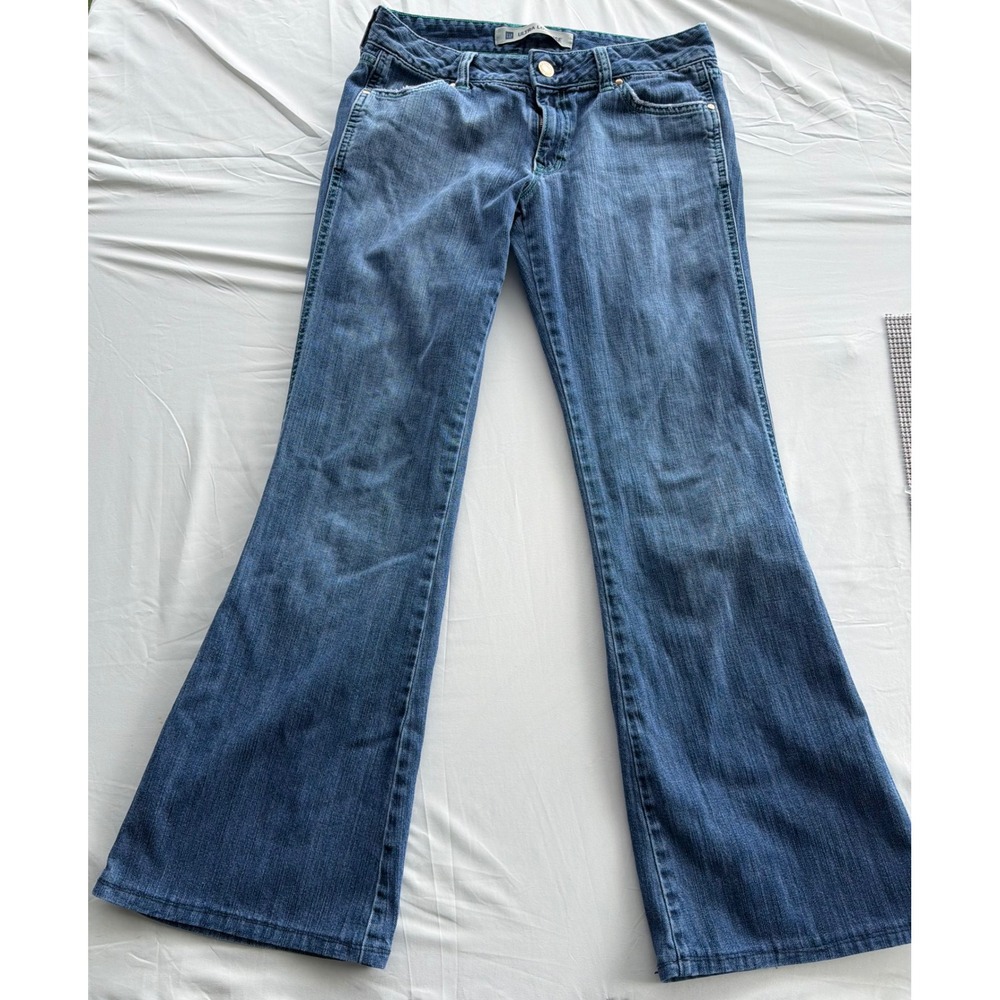 Gapโ woman's Ultra Low Rise Flare Jeans Blue Denim Y2K Flap Pocket 2001